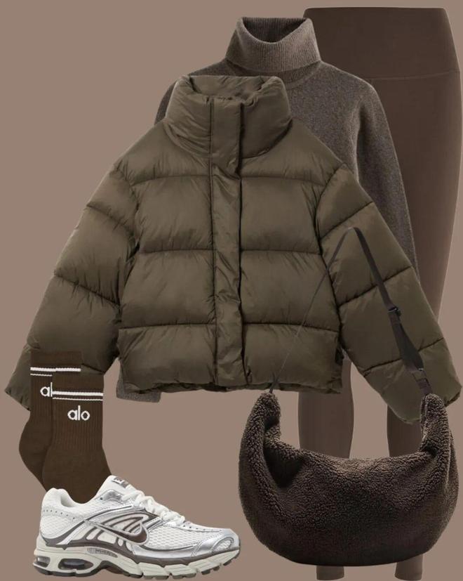 現金網：“这件羽绒服”今年冬天又火了，怎么搭都时髦保暖！